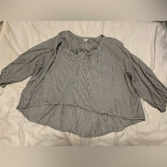 A New Day Striped Blouse (L) - Picture 1 of 5